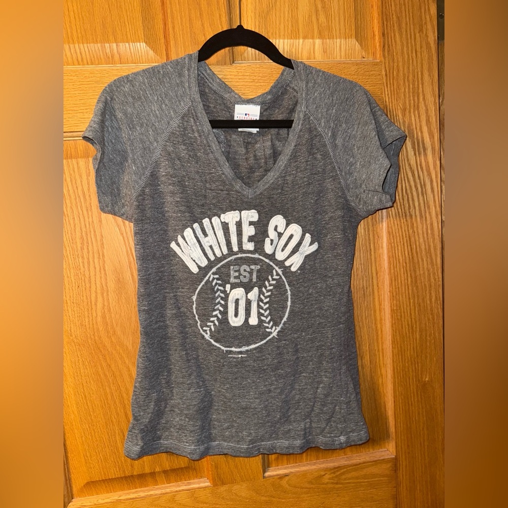 MLB Grey White Sox T shirt